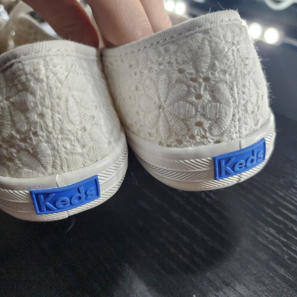 NWOT Keds Champion Festival Eyelet Lace Up Sneakers - Size 9.5 - Picture 4 of 10